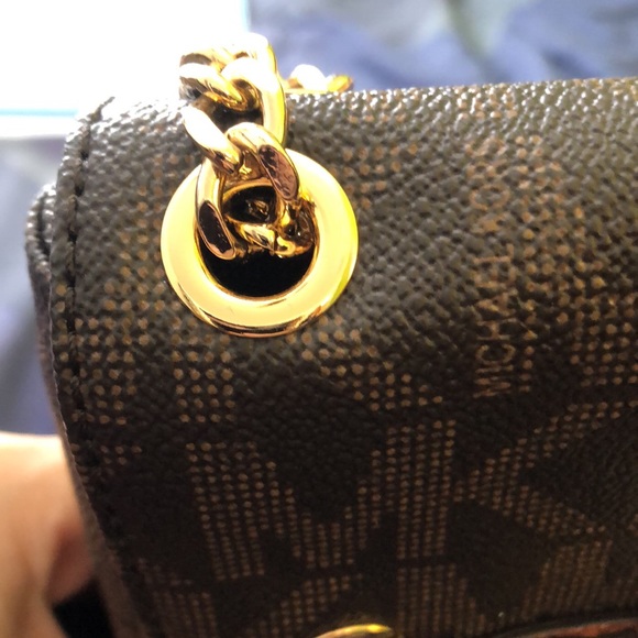 Michael Kors purse - Picture 3 of 6